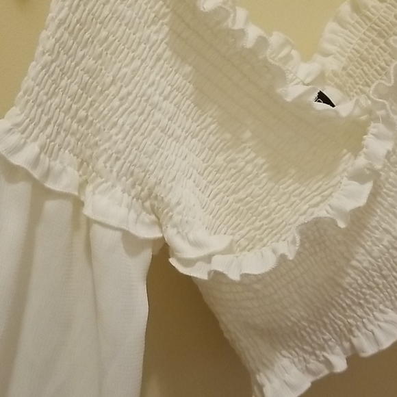 Boohoo Shirred Bardot Top - Picture 6 of 10